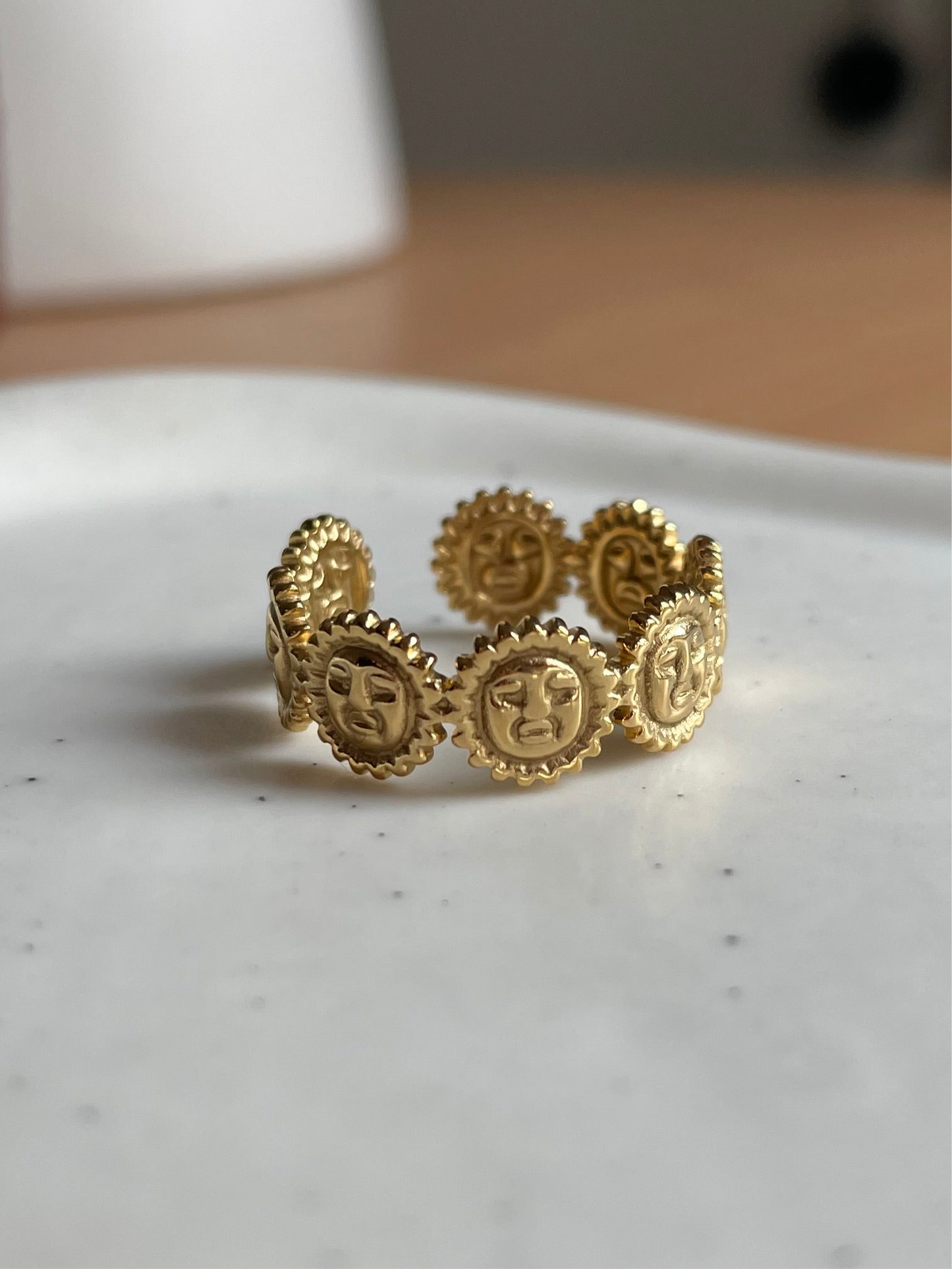 Sunny Faces Ring