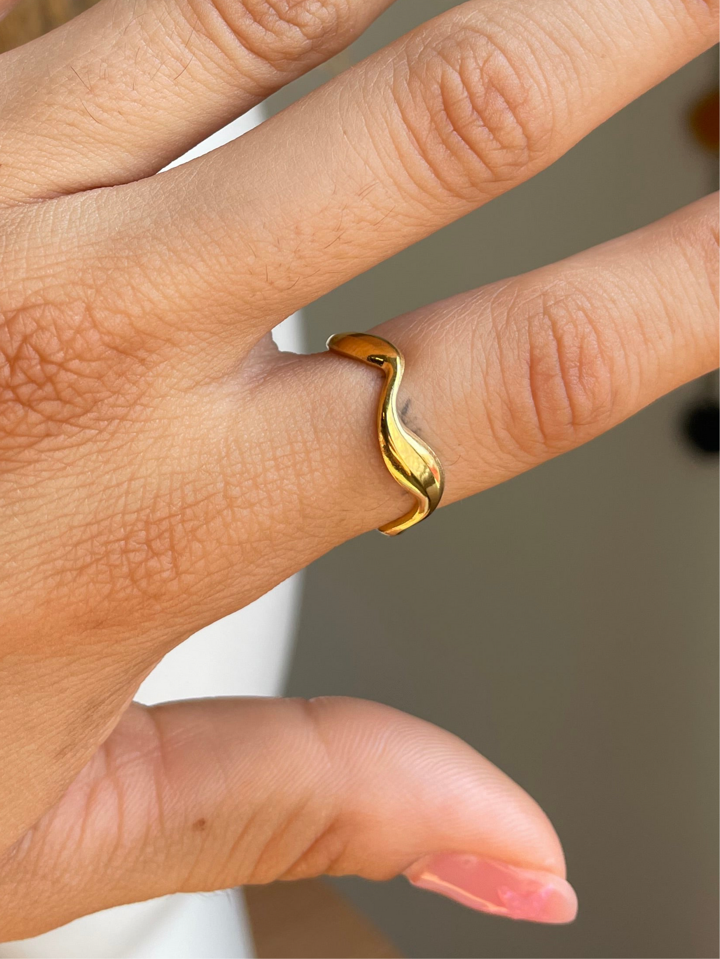 Wavy Minimalist Ring