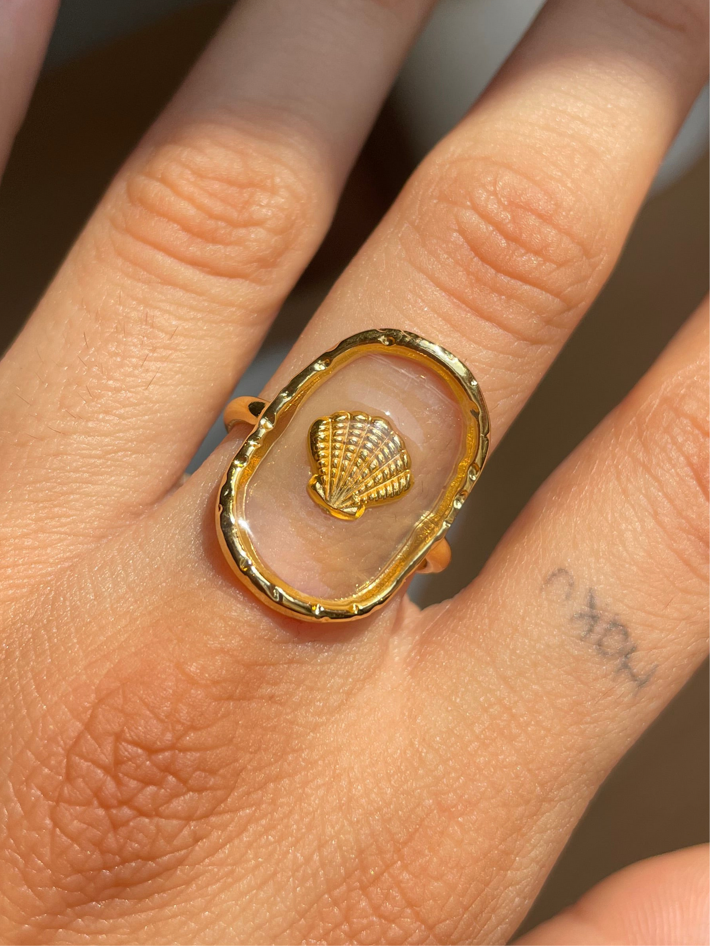 Shell Muse Ring