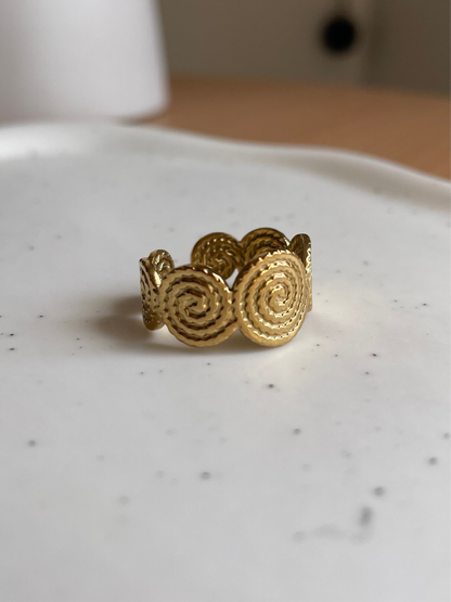 Gyra Ring