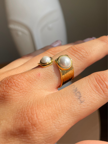 Double Pearl Chunky Ring